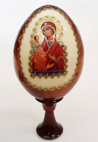Three Hands Egg 025